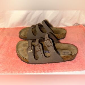 Gently Used Birkenstock Taupe Triple Strap Sandals